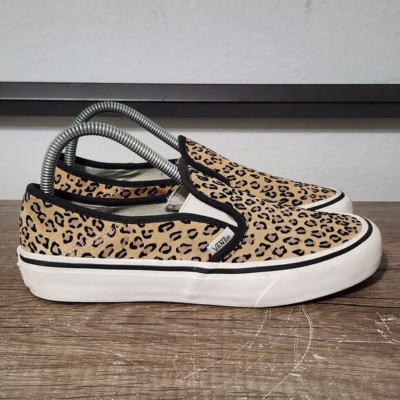 Vans Classic Slip-On UltraCush Women's Shoes Size 7.5 Textured Leopard Print - Picture 3 of 9